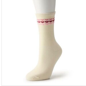 Women’s Cream & Heart Pattern Crew Socks